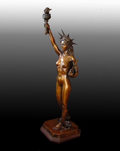 LIBERO NUDO by lynette power